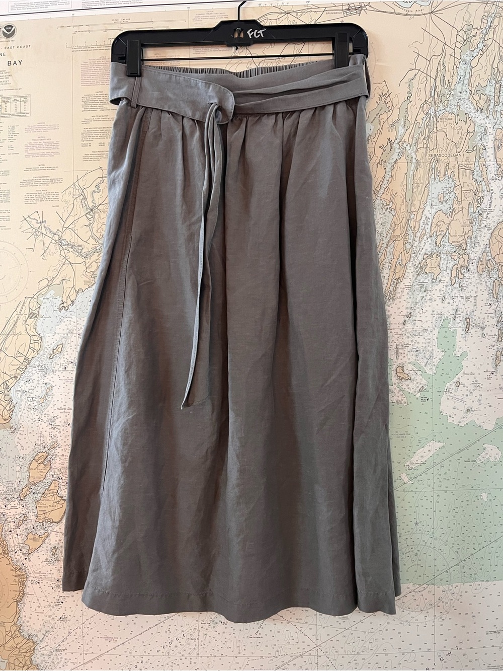 EUC! Wrap London Gray Linen Blend Belted Skirt US Size 6 - with pockets!